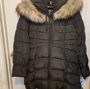 Laundry by Shelli Segal - Puffy jacket with fur hood